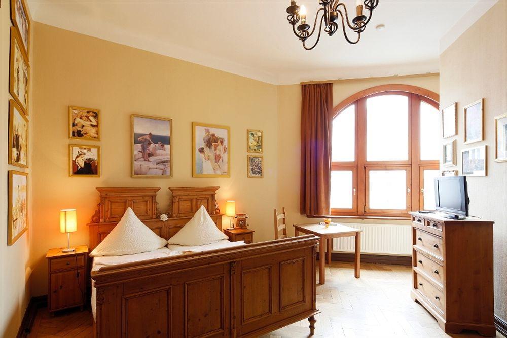 Avalon Bed & Breakfast Themen/- Nichtraucherhotel Хановер Екстериор снимка