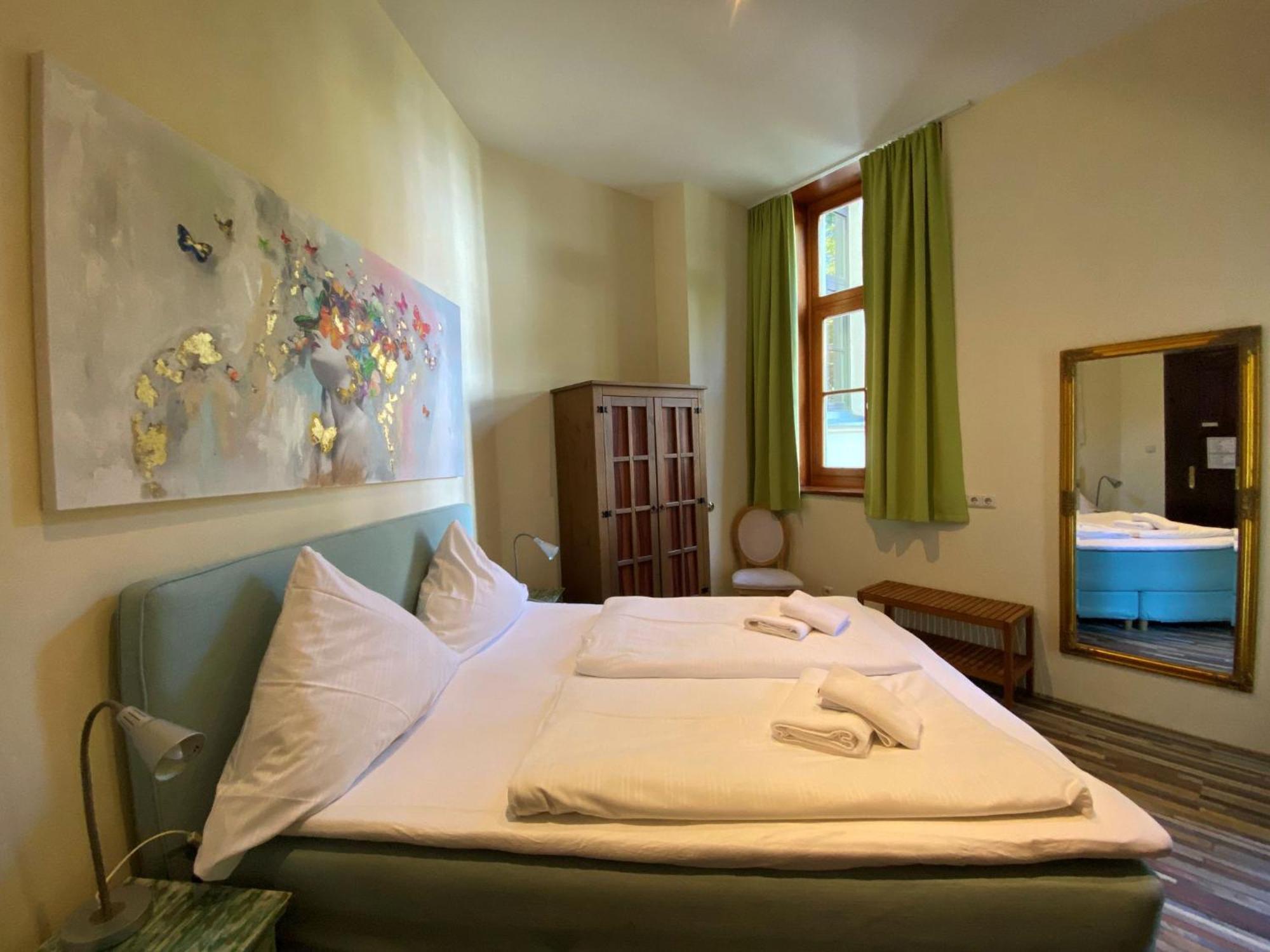 Avalon Bed & Breakfast Themen/- Nichtraucherhotel Хановер Екстериор снимка