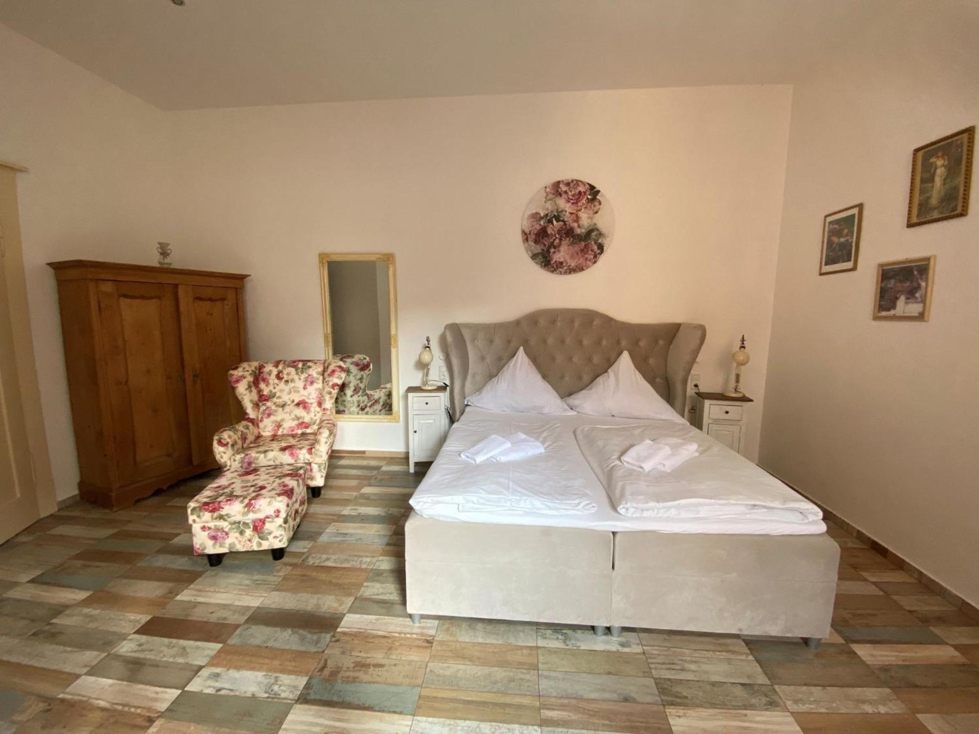 Avalon Bed & Breakfast Themen/- Nichtraucherhotel Хановер Екстериор снимка