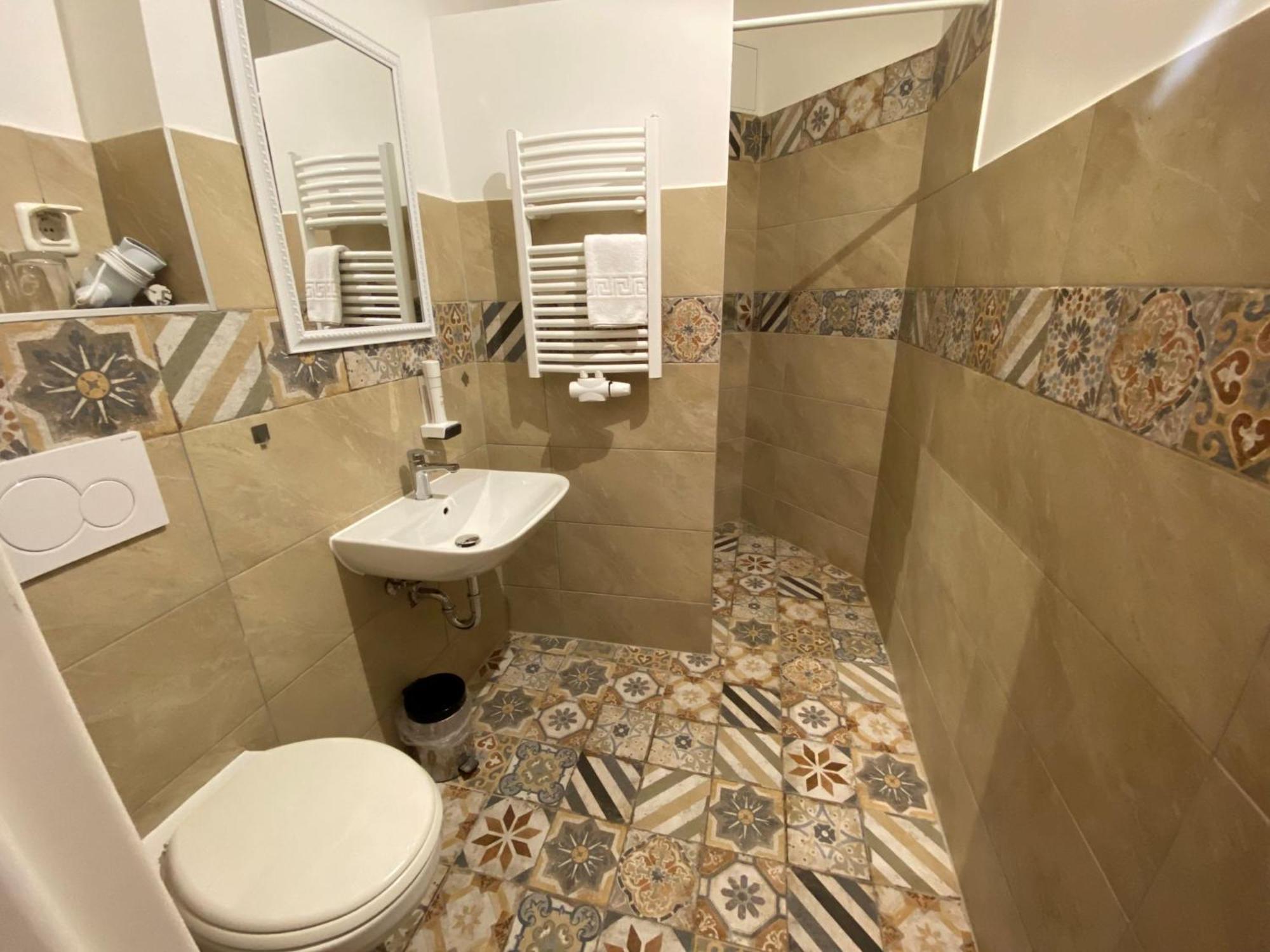 Avalon Bed & Breakfast Themen/- Nichtraucherhotel Хановер Екстериор снимка