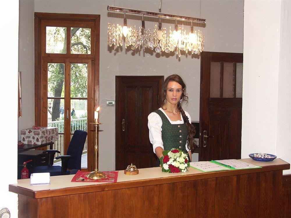 Avalon Bed & Breakfast Themen/- Nichtraucherhotel Хановер Екстериор снимка