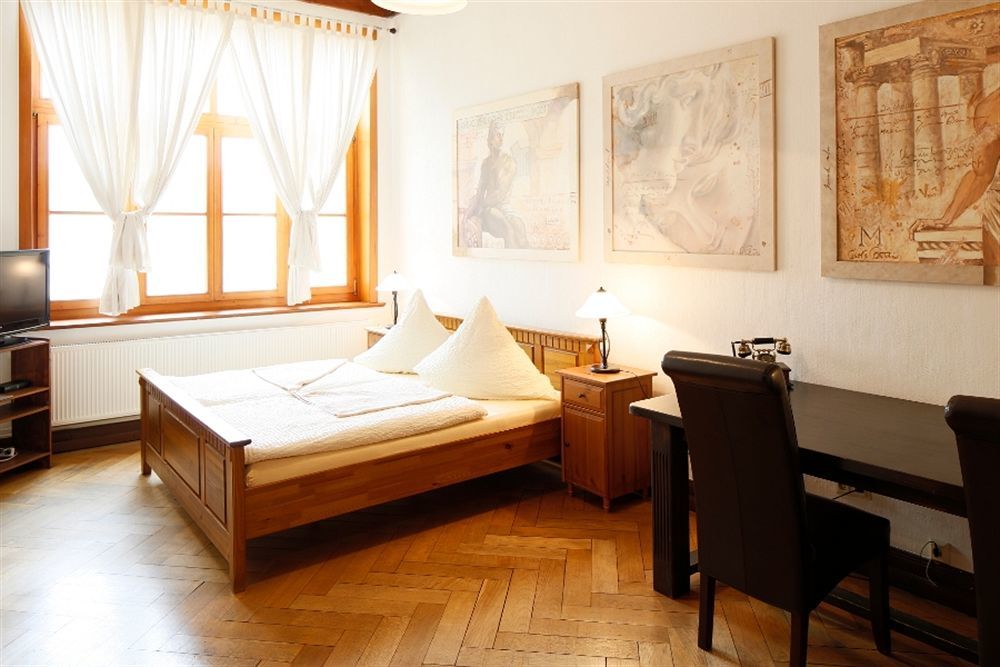 Avalon Bed & Breakfast Themen/- Nichtraucherhotel Хановер Екстериор снимка