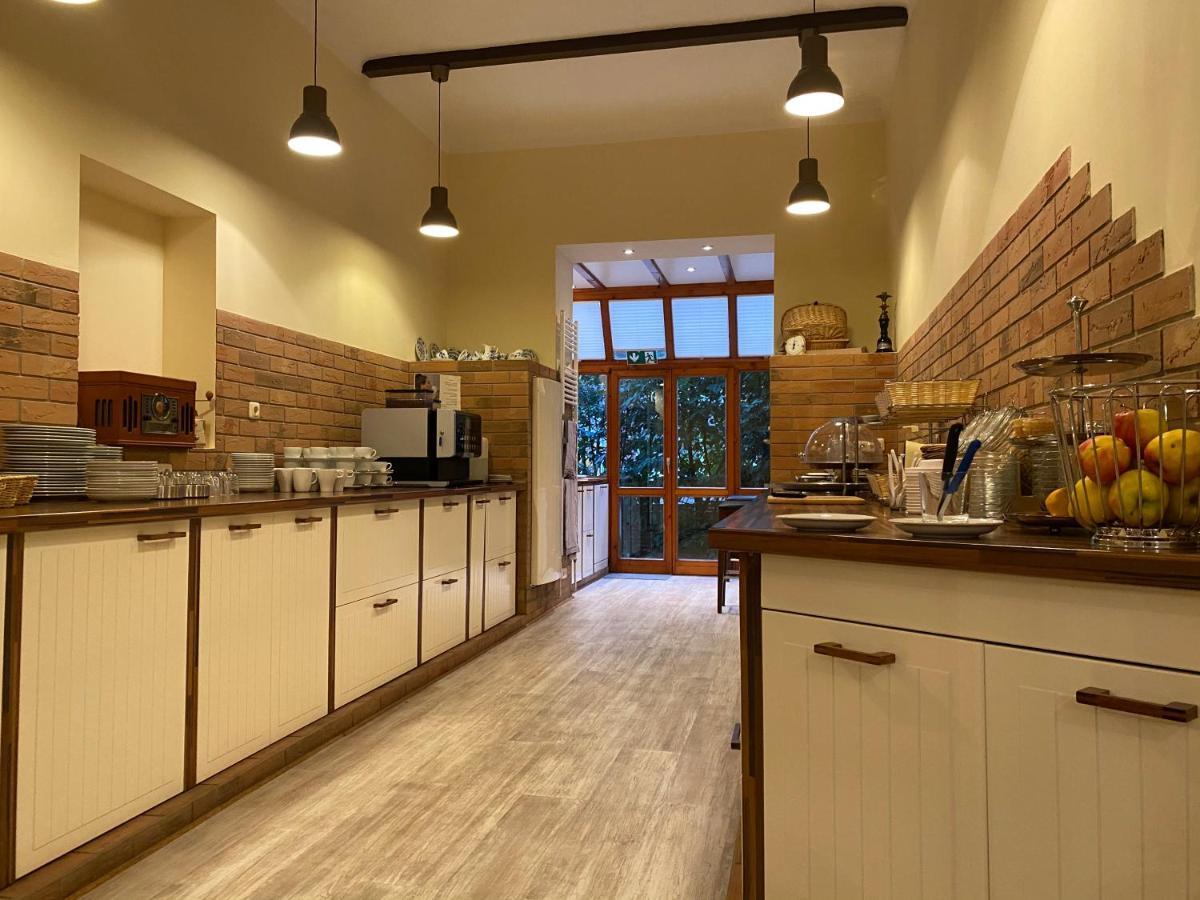 Avalon Bed & Breakfast Themen/- Nichtraucherhotel Хановер Екстериор снимка